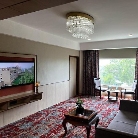 The Lalita Grand Mathura- Vrindavan Eksteriør billede