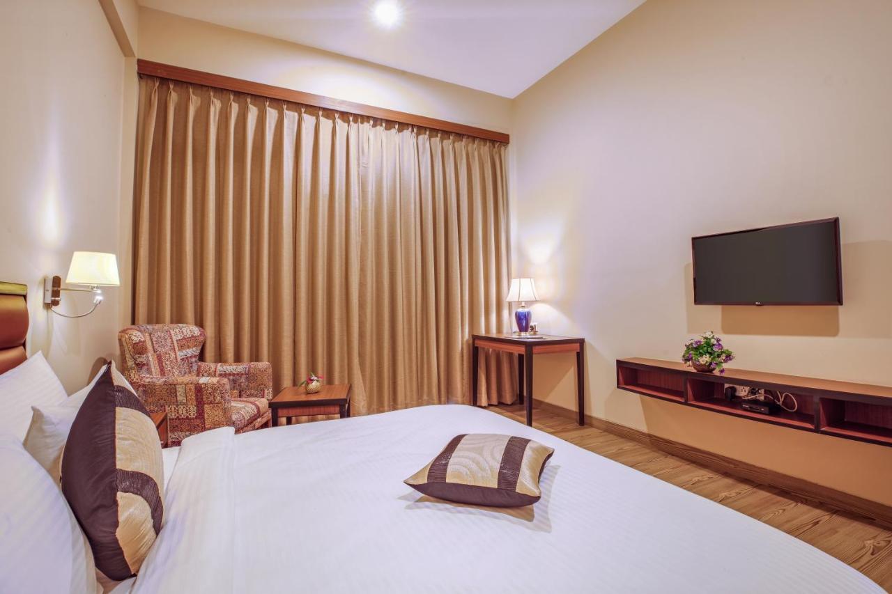 The Lalita Grand Mathura- Vrindavan Eksteriør billede
