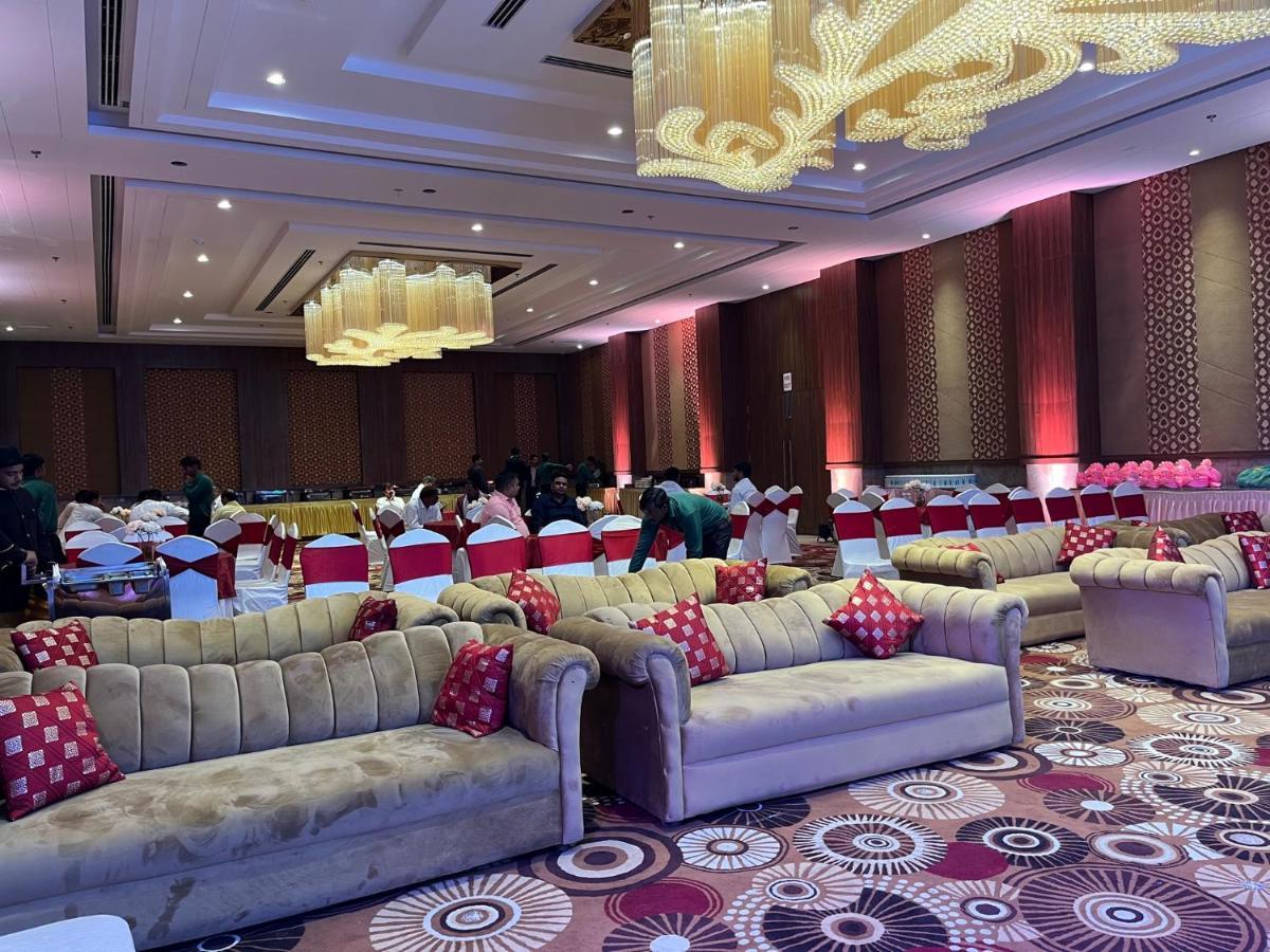 The Lalita Grand Mathura- Vrindavan Eksteriør billede