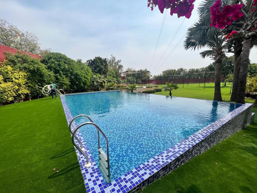 The Lalita Grand Mathura- Vrindavan Eksteriør billede