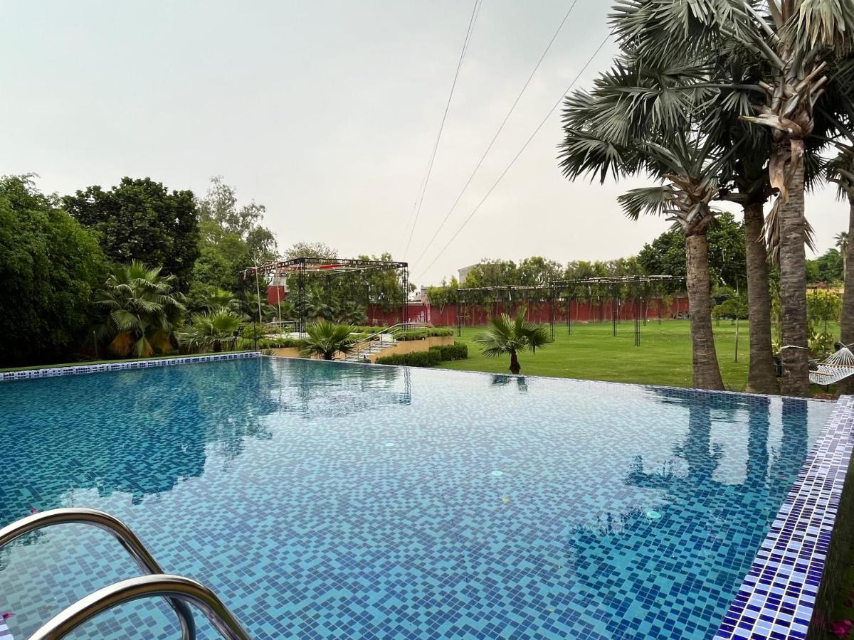 The Lalita Grand Mathura- Vrindavan Eksteriør billede